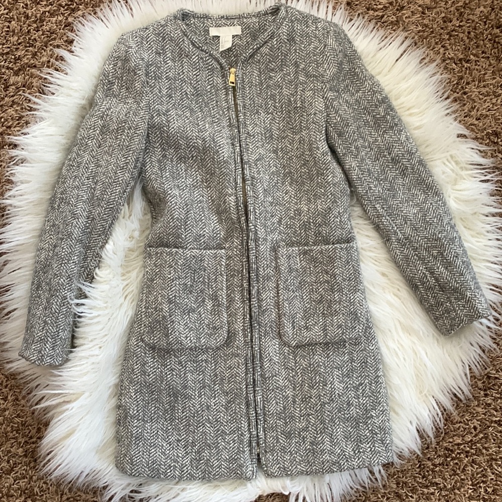 H&M Woman’s Sz 2   Fall and Winter Zip Coat Jacket Twead